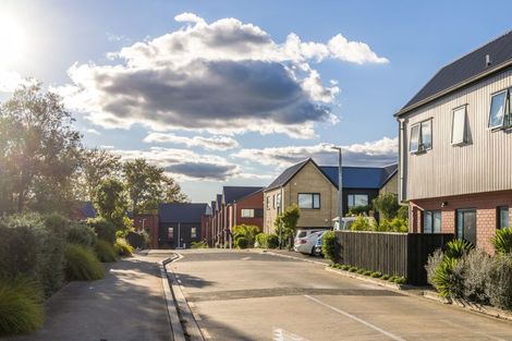 Photo of property in 2/125b Metcalfe Road, Ranui, Auckland, 0612