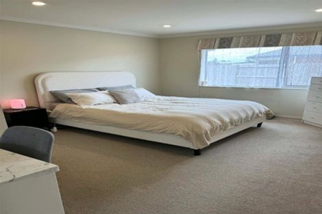 Photo of property in 42 Peter Hall Drive, Kelvin Grove, Palmerston North, 4414