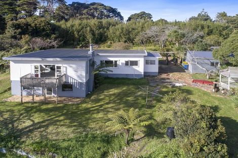 Photo of property in 305 Forest Hill Road, Waiatarua, Auckland, 0612