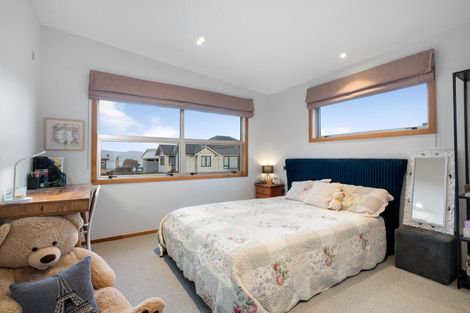 Photo of property in 2 Arakan Way, Khandallah, Wellington, 6035