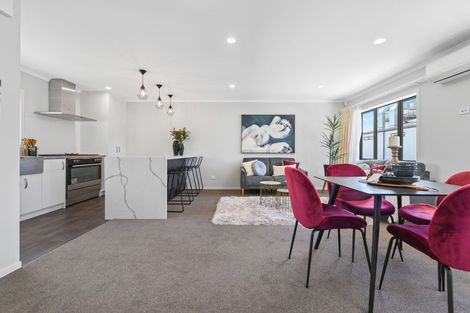 Photo of property in 2/15 Cook Street, Hamilton East, Hamilton, 3216