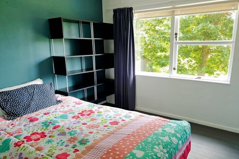 Photo of property in 211 Titirangi Road, Titirangi, Auckland, 0604