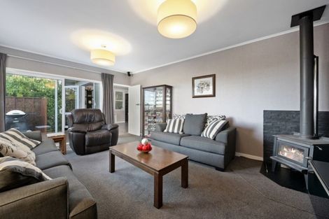 Photo of property in 21 Sunnyview Drive, Brown Owl, Upper Hutt, 5018