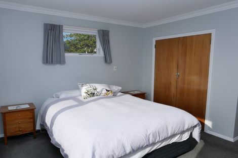 Photo of property in 50 Raumati Road, Raumati Beach, Paraparaumu, 5032