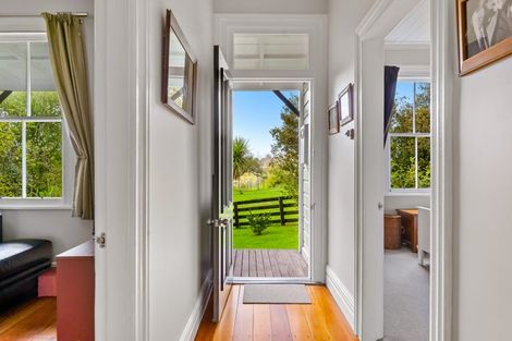 Photo of property in 72 Oneriri Road, Kaiwaka, 0573