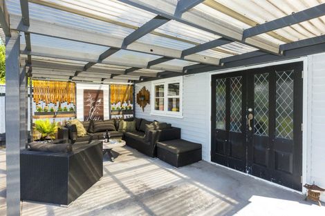 Photo of property in 20 Blue Mountains Road, Silverstream, Upper Hutt, 5019