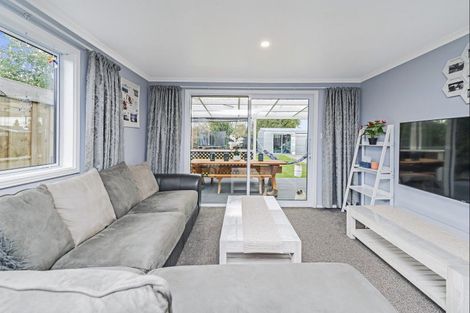 Photo of property in 62 North Terrace, Darfield, 7510