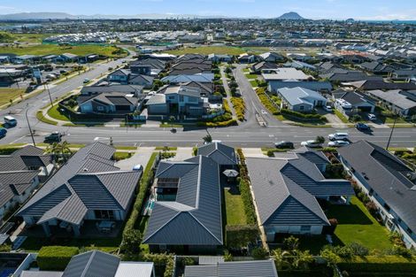 Photo of property in 95 Sandhurst Drive, Papamoa Beach, Papamoa, 3118