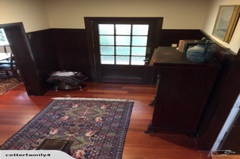 Photo of property in 10 Glen Road, Kelburn, Wellington, 6012