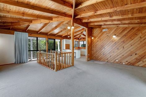 Photo of property in 65 De Luen Avenue, Tindalls Beach, Whangaparaoa, 0930