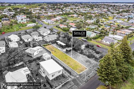 Photo of property in 44 Seafront Road, Castlecliff, Wanganui, 4501