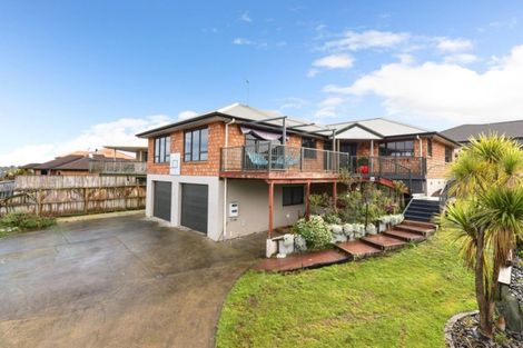 Photo of property in 17 Dorchester Place, Nawton, Hamilton, 3200