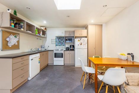 Photo of property in 2/7 Hall Avenue, Newtown, Wellington, 6021