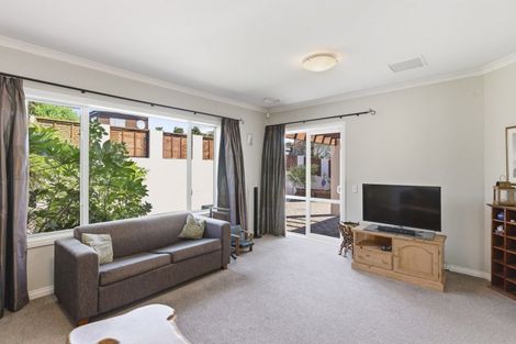 Photo of property in 10 Metzenthin Close, Raumati South, Paraparaumu, 5032