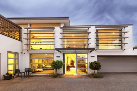 Photo of property in 15 Faulks Terrace, Wanaka, 9305