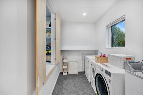 Photo of property in 1/28 Noeleen Street, Glenfield, Auckland, 0629