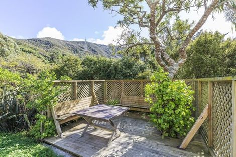 Photo of property in 26 Doris Gordon Crescent, Crofton Downs, Wellington, 6035