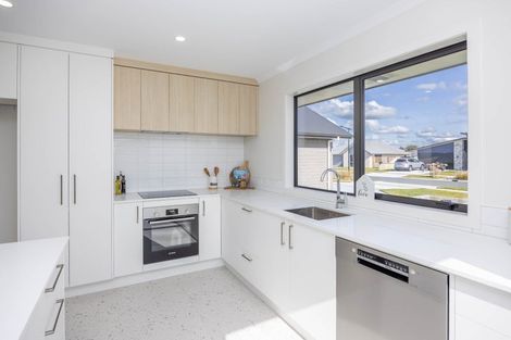 Photo of property in 6 Pukaki Place, Baverstock, 3200