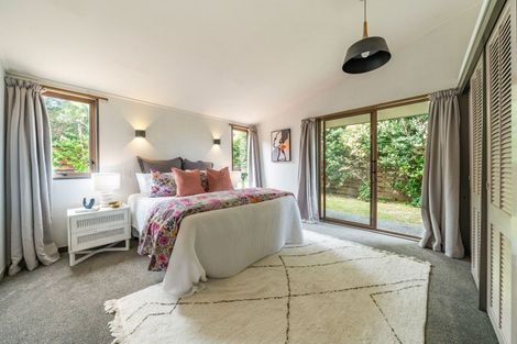 Photo of property in 6 The Track, Plimmerton, Porirua, 5026