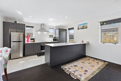 Photo of property in 2 Harakeke Way, Papamoa Beach, Te Puke, 3187