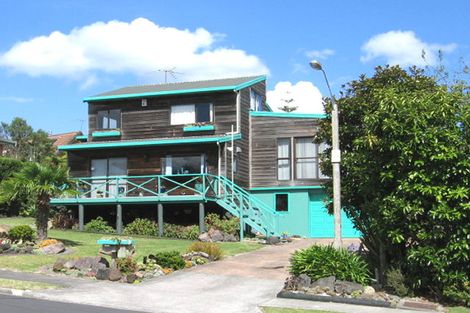 Photo of property in 18 Picasso Drive, West Harbour, Auckland, 0618