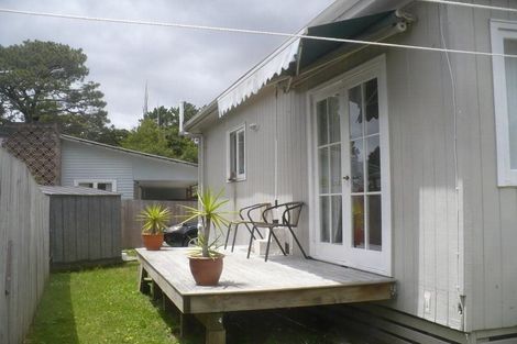 Photo of property in 12 Candia Road, Swanson, Auckland, 0612