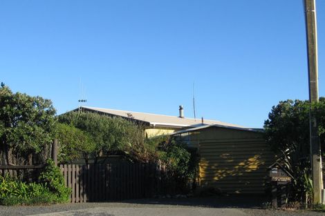 Photo of property in 7 Marine Parade, Otaki Beach, Otaki, 5512