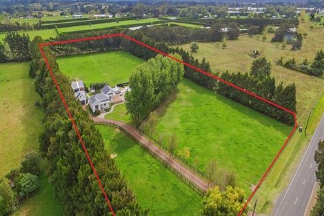 Photo of property in 62 Boord Crescent, Kumeu, 0891