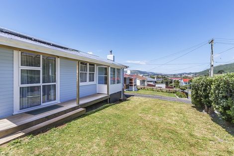Photo of property in 43 Piko Street, Titahi Bay, Porirua, 5022