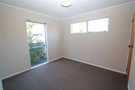 Photo of property in 5 Lombardy Place, Whalers Gate, New Plymouth, 4310