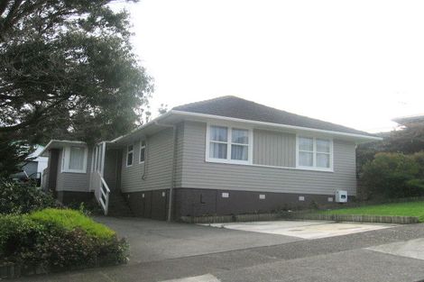 Photo of property in 16 Barberry Grove, Maungaraki, Lower Hutt, 5010