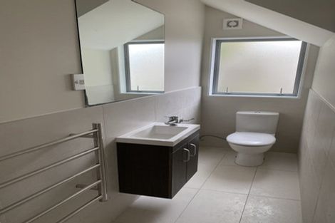 Photo of property in 114 Fairview Avenue, Fairview Heights, Auckland, 0632