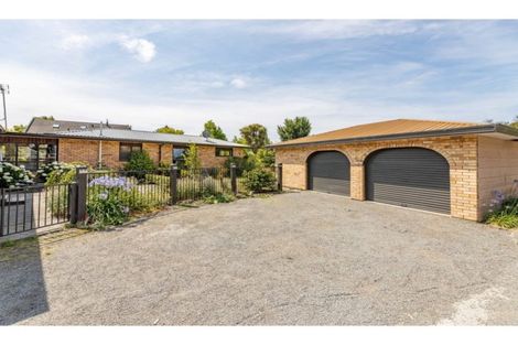 Photo of property in 56 Buckleys Road, Rangiora, 7400