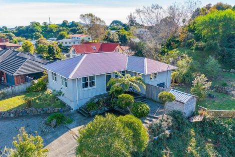 Photo of property in 3 Gates Road, Waikanae Beach, Waikanae, 5036