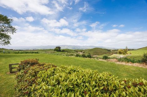 Photo of property in 135 Zigzag Road, Pohangina, Feilding, 4775