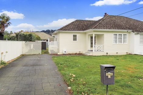 Photo of property in 8 Okura Grove, Boulcott, Lower Hutt, 5010