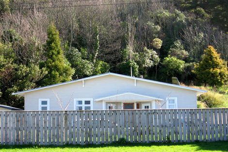 Photo of property in 39 Watt Street, Featherston, 5710