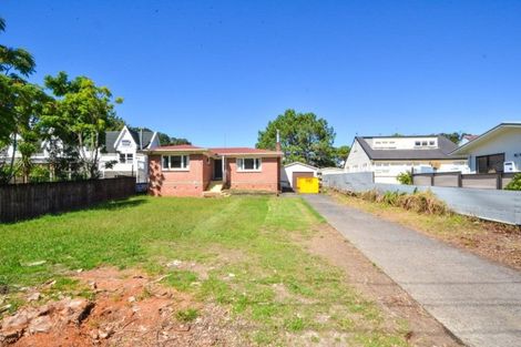 Photo of property in 43 Beaubank Road, Kelston, Auckland, 0602