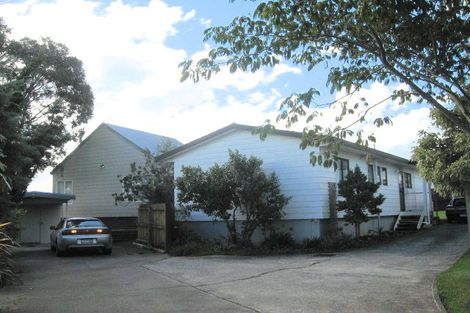 Photo of property in 1/29 De Quincey Terrace, Highland Park, Auckland, 2010