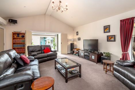 Photo of property in 24 Admiral Road, Gladstone, 5883