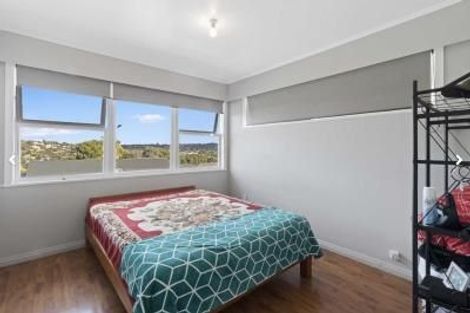 Photo of property in 106a Woodglen Road, Glen Eden, Auckland, 0602