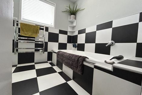 Photo of property in 23 Fairdale Avenue, Red Hill, Papakura, 2110