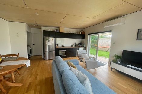 Photo of property in 8-8a Walton Avenue, Waikanae, 5036