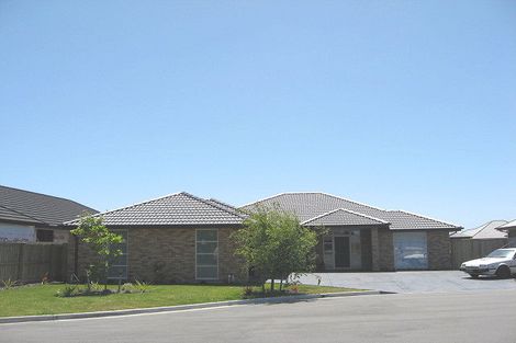 Photo of property in 3 Whio Close, Parklands, Christchurch, 8083