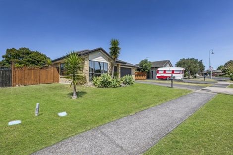 Photo of property in 202 Wattle Farm Road, Wattle Downs, Auckland, 2103