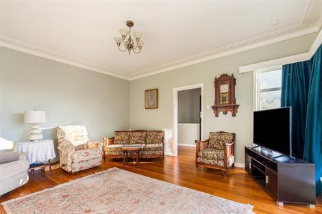 Photo of property in 7 Waterfront Road, Mangere Bridge, Auckland, 2022