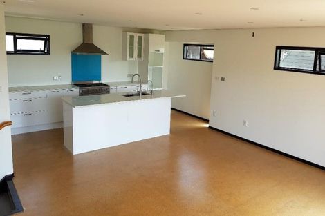 Photo of property in 870a Beach Road, Waiake, Auckland, 0630