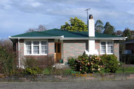 Photo of property in 12 Hinau Place, Lansdowne, Masterton, 5810