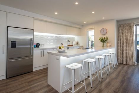 Photo of property in 77 Waratah Street, Avondale, Christchurch, 8061