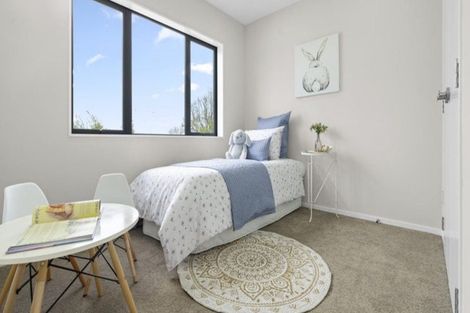 Photo of property in 1/18 Hutchinsons Road, Bucklands Beach, Auckland, 2014